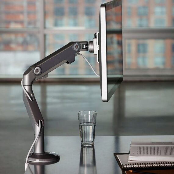 17_humanscale_m8_monitor_arm_edit6.jpg 17_humanscale_m8_monitor_arm_edit6.jpg
